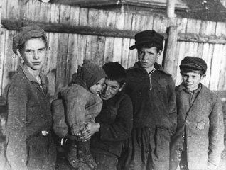 A group of children in the Kovno ghetto. Kovno, Lithuania, between 1941 and 1943